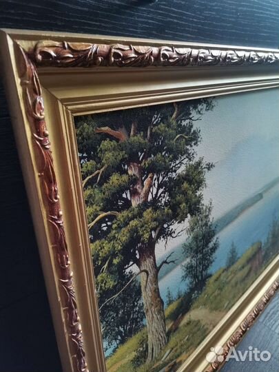 Картина в золотой раме