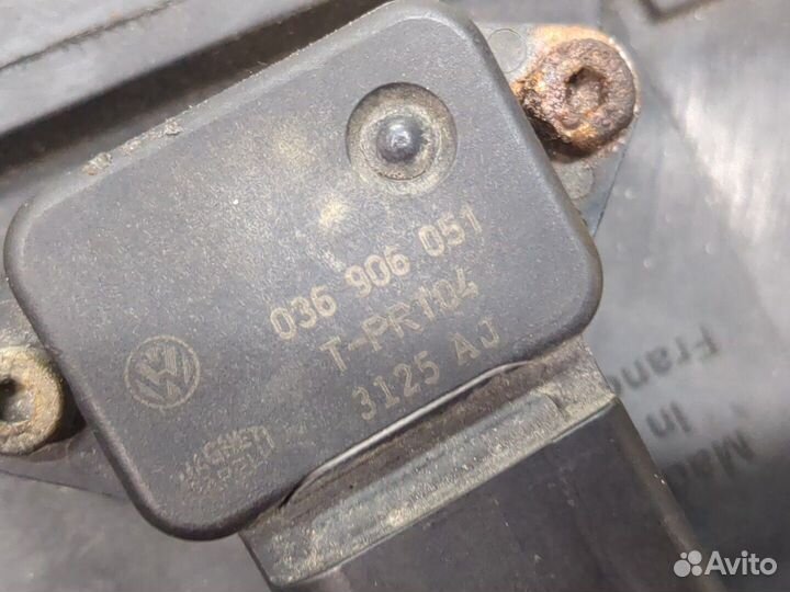 Коллектор впускной Volkswagen Golf 3, 1995