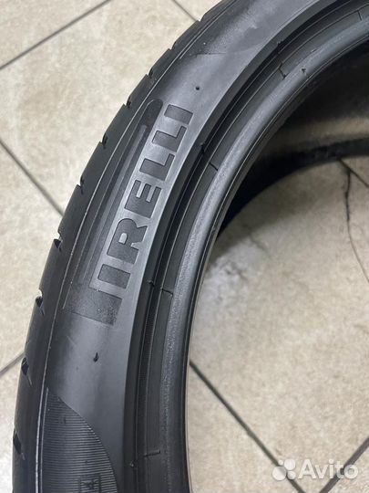 Pirelli P Zero 265/35 R20