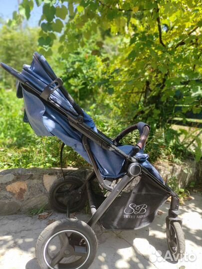 Прогулочная коляска