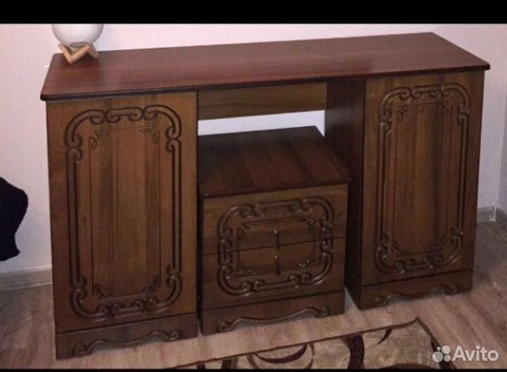 Тумба прикроватная