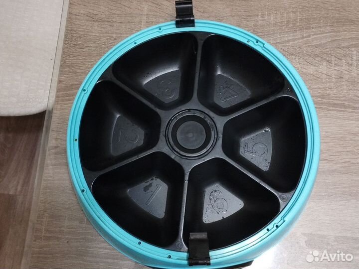 Кормушка для животных