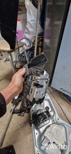 Запчасти для двери шкода yeti