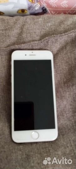 Телефон iPhone 6