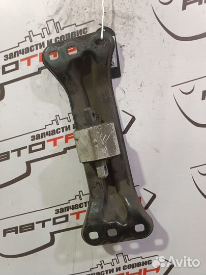 Подушка кпп mercedes-benz CLS-class E-class C219 S211 W211 272.964 272.985 2WD задняя A2202402118