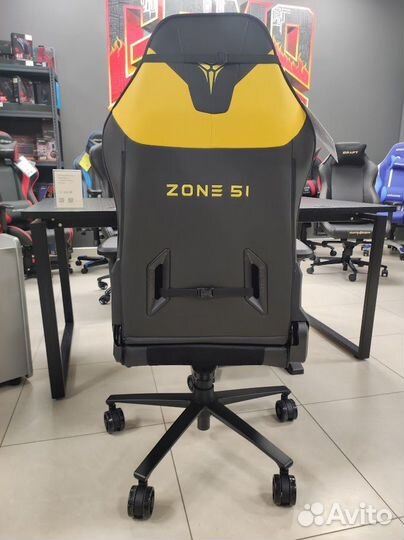 Компьютерное игровое кресло