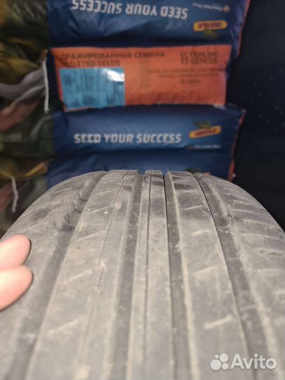 Yokohama BluEarth AE50 215/65 R17