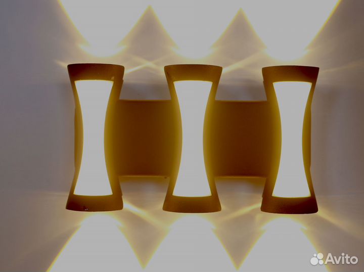 Светильник Дизайнерский настенный 12W 220V 4000K