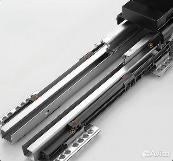 Выдвижная вешалка для брюк