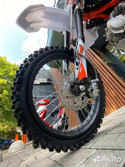 Новый питбайк Kayo Basic TT125 17/14 электростарте