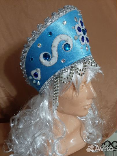 Кокошник Снегурочки с бусами