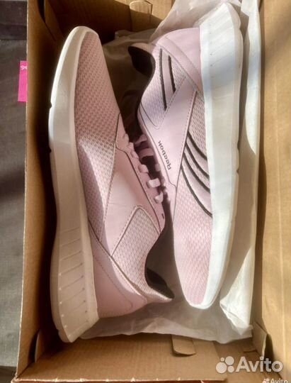 Reebok кроссовки