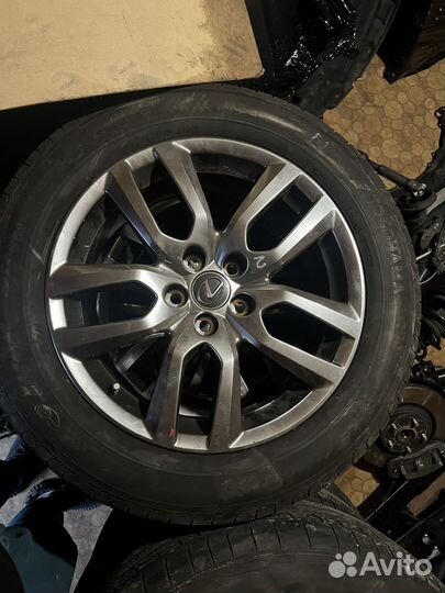 Разбираю lexus NX 300h