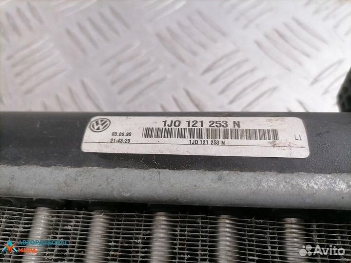 Радиатор (основной) Audi A3 8L 1998 1J0121253AD