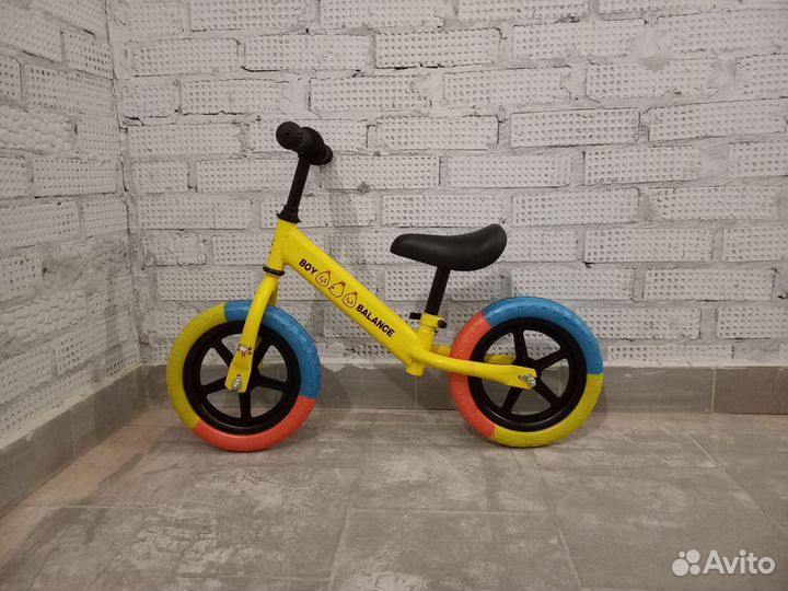 Беговел для малышей