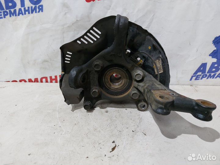 Ступица передняя левая Toyota Corolla E150