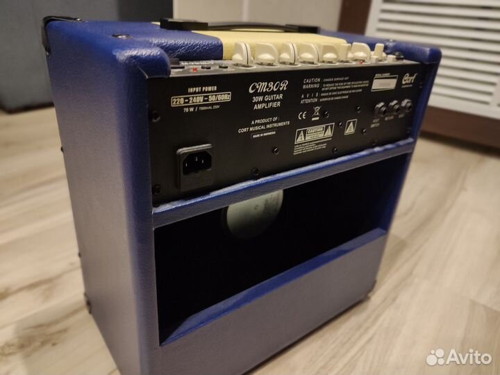 Комбоусилитель cort cm30r