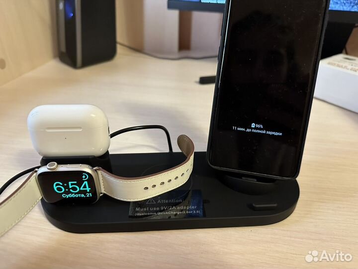Беспроводная зарядка док станция 4 в 1