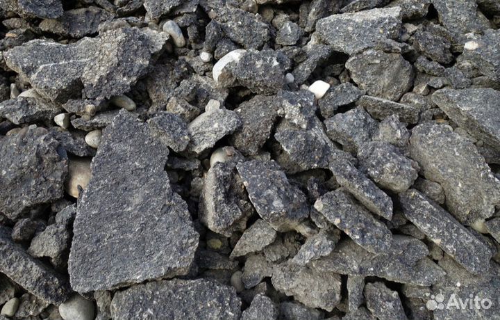 Бой кирпича Асфальтный сколь