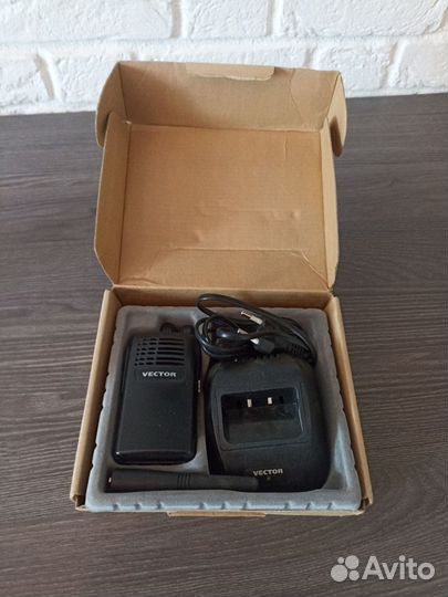 Рация vector vt 44