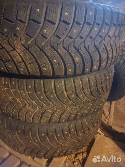 Michelin X-Ice North 2 215/60 R16 101