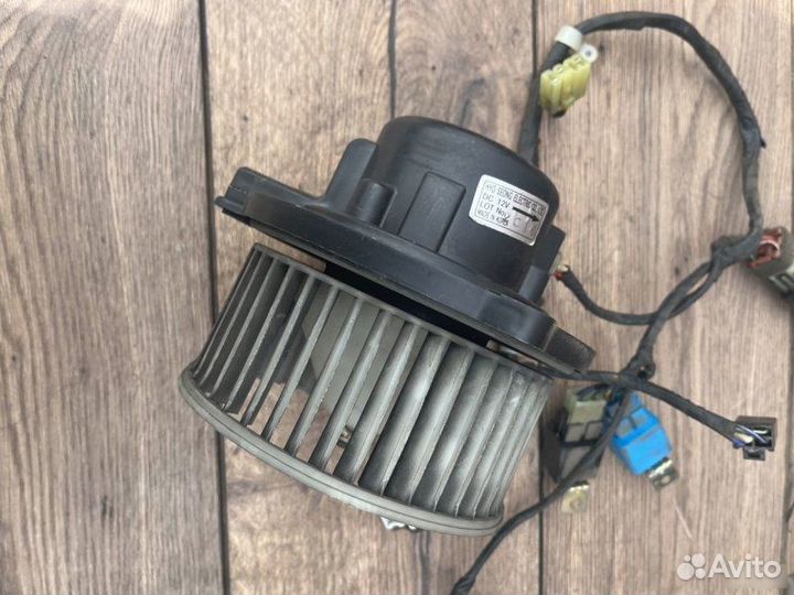 Моторчик печки Kia Sportage 1 2.0 2002