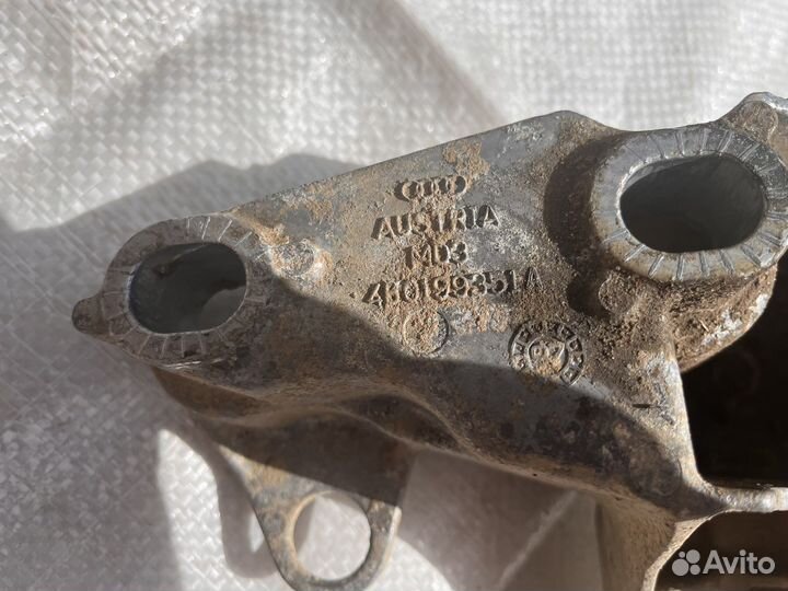 Кронштейн опоры двигателя Audi A6 C5