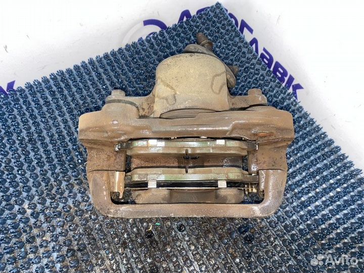 Суппорт Toyota Mark II