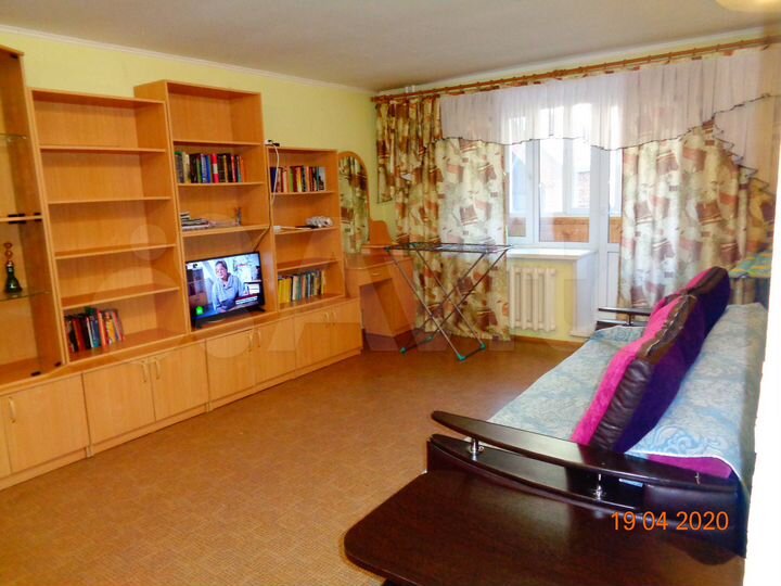 2-к. квартира, 64 м², 2/9 эт.