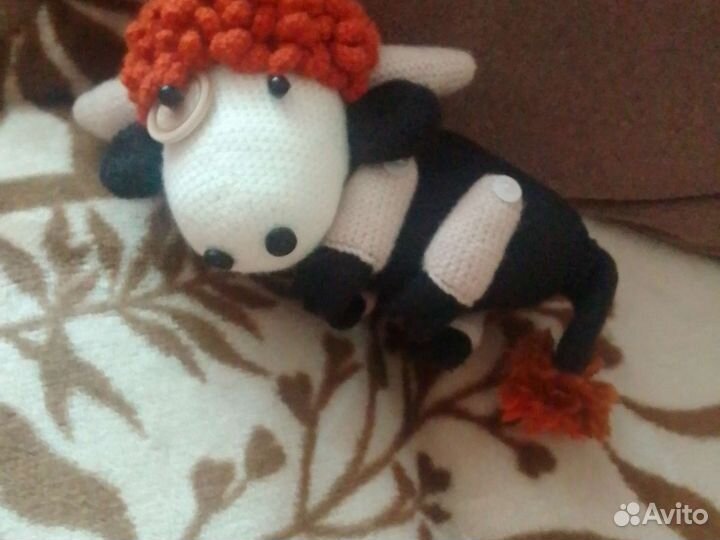Бычок вязанная игрушка