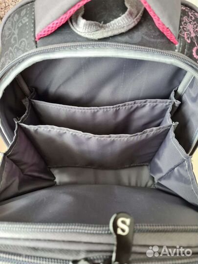 Портфель школьный для девочки чёрный