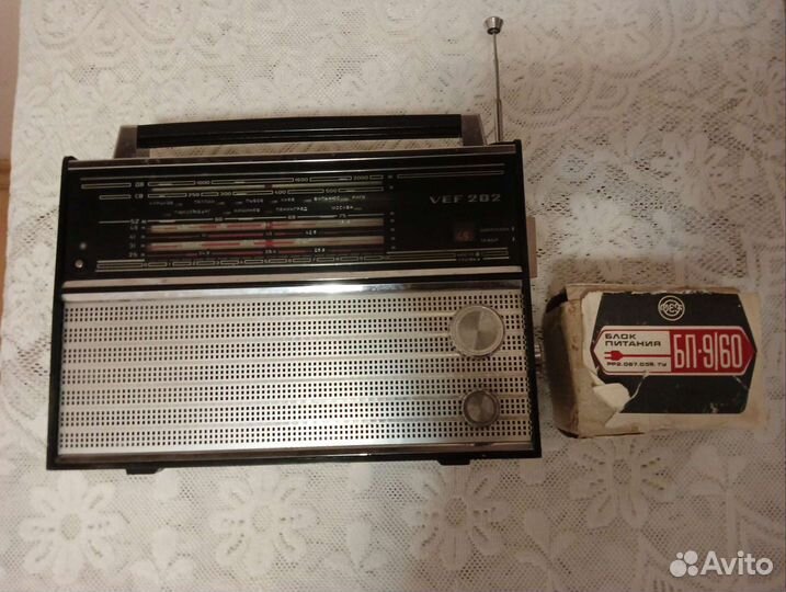 Радиоприемник Vef 202 +блок питания