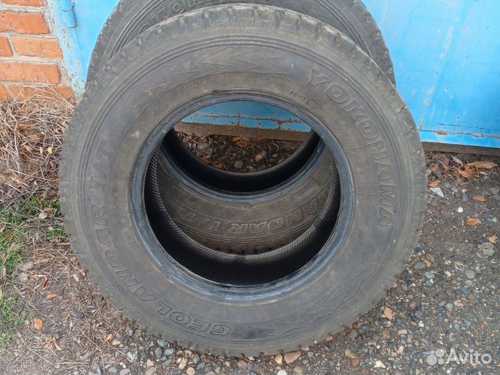 Yokohama geolandar 245/70R16