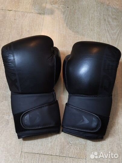 Боксерские перчатки 14 oz
