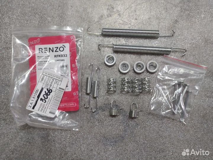 Монтажный комплект задних тормозов Almera B10