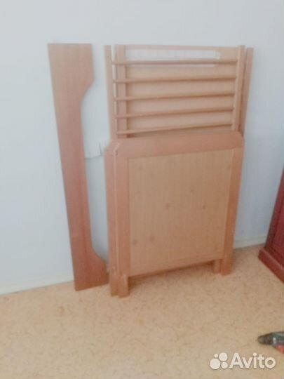 Детская кроватка