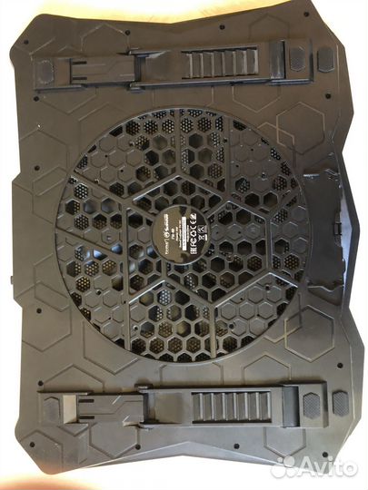 Охлаждающая подставка для ноутбука Scorpion FN-40