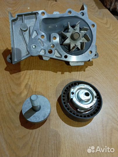 Помпа renault logan 2