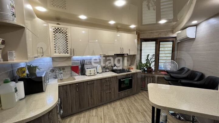 3-к. квартира, 77 м², 2/5 эт.