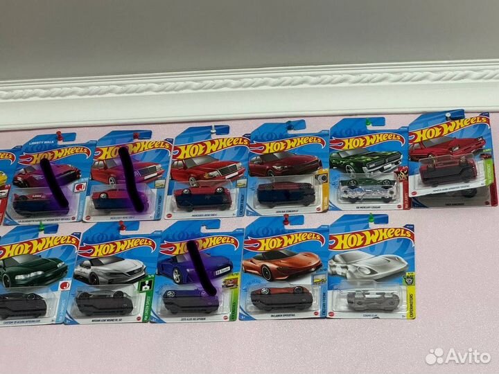 Машинки hotwheels