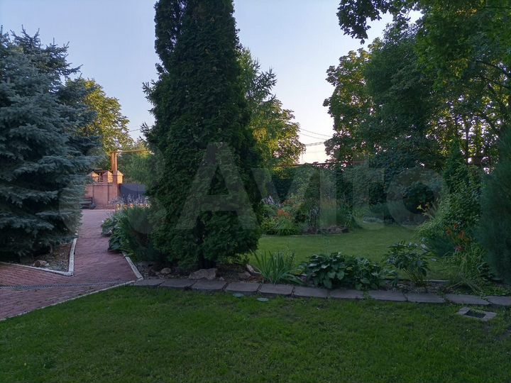 Дом 400 м² на участке 19 сот.