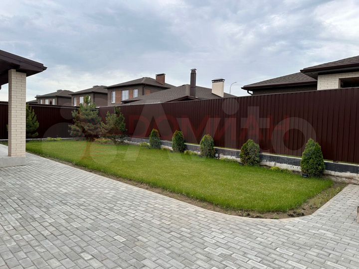 Дом 100 м² на участке 5 сот.