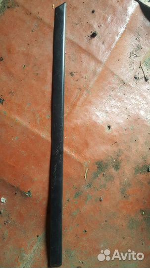 Комплектующие задней правой двери ауди 80 б4