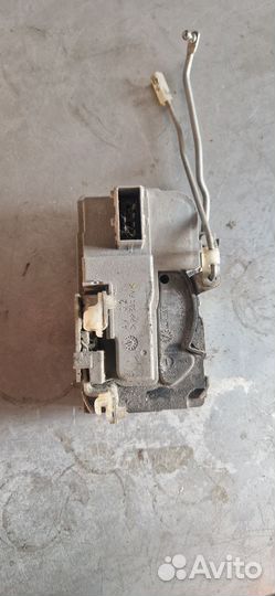 Замок двери ваз granta