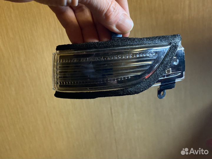 Повторитель поворота на левое зеркало wrx sti