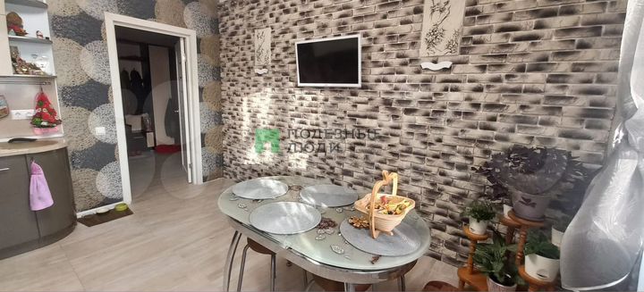 2-к. квартира, 82 м², 9/9 эт.