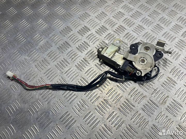 Стеклоподъемник BYD F3 I (2005–2014)