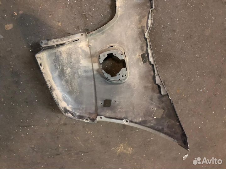 Mitsubishi Pajero/Montero Sport бампер передний