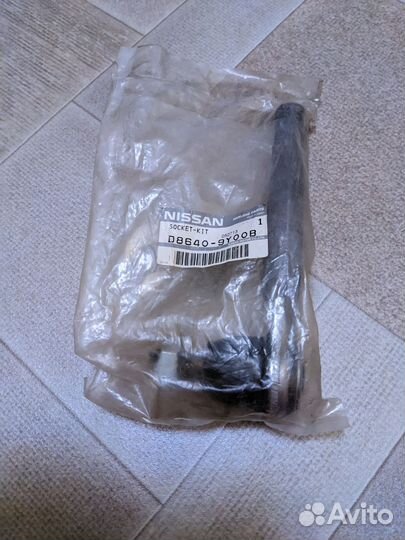 Наконечник рулевой новый оригинал левый teana j31