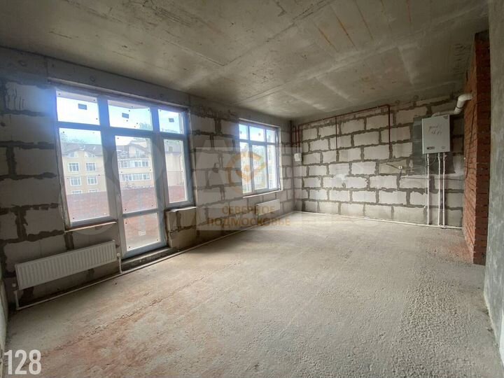 1-к. квартира, 42 м², 2/4 эт.